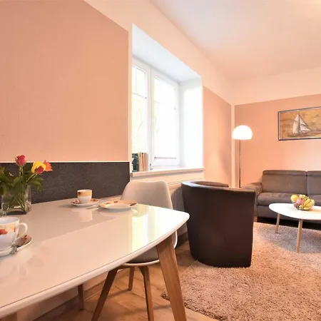 Am Leuchtturm Mit Meerbl Apartment *