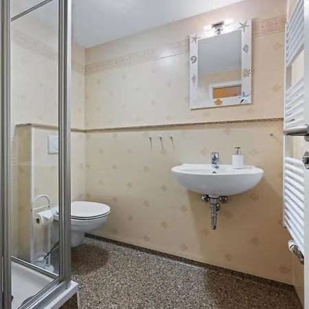 Appartement Am Leuchtturm Mit Meerbl Kägsdorf