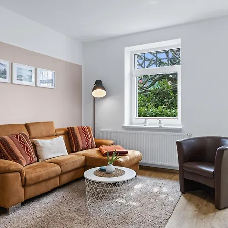 Appartement Am Leuchtturm Mit Meerbl *