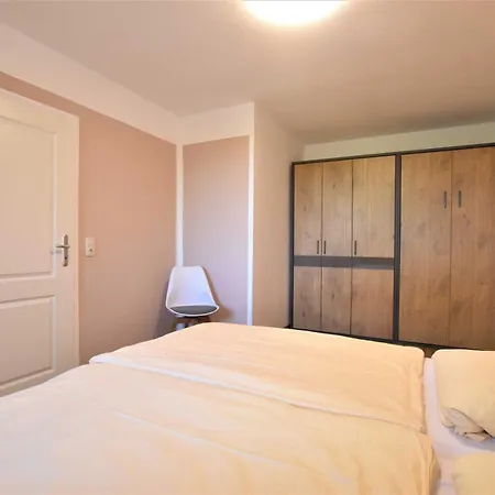 Am Leuchtturm Mit Meerbl * Kägsdorf