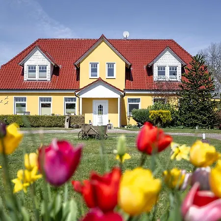 Appartement Am Leuchtturm Mit Meerbl