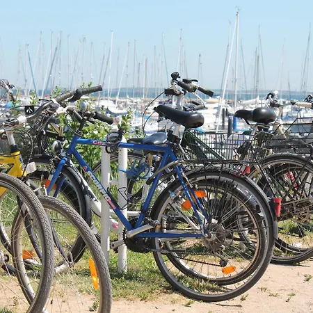Appartement Am Leuchtturm Mit Meerbl *