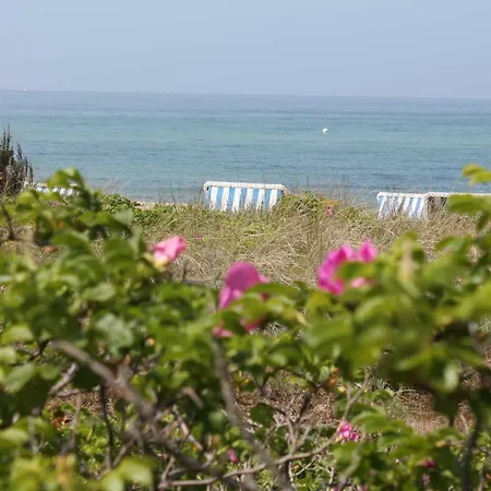 Am Leuchtturm Mit Meerbl Kägsdorf